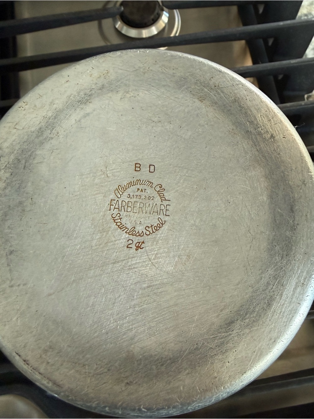 Vintage 80’s Farberware Silver Stainless Steel Aluminum Clad 2 QT Saucepan - Picture 4 of 4